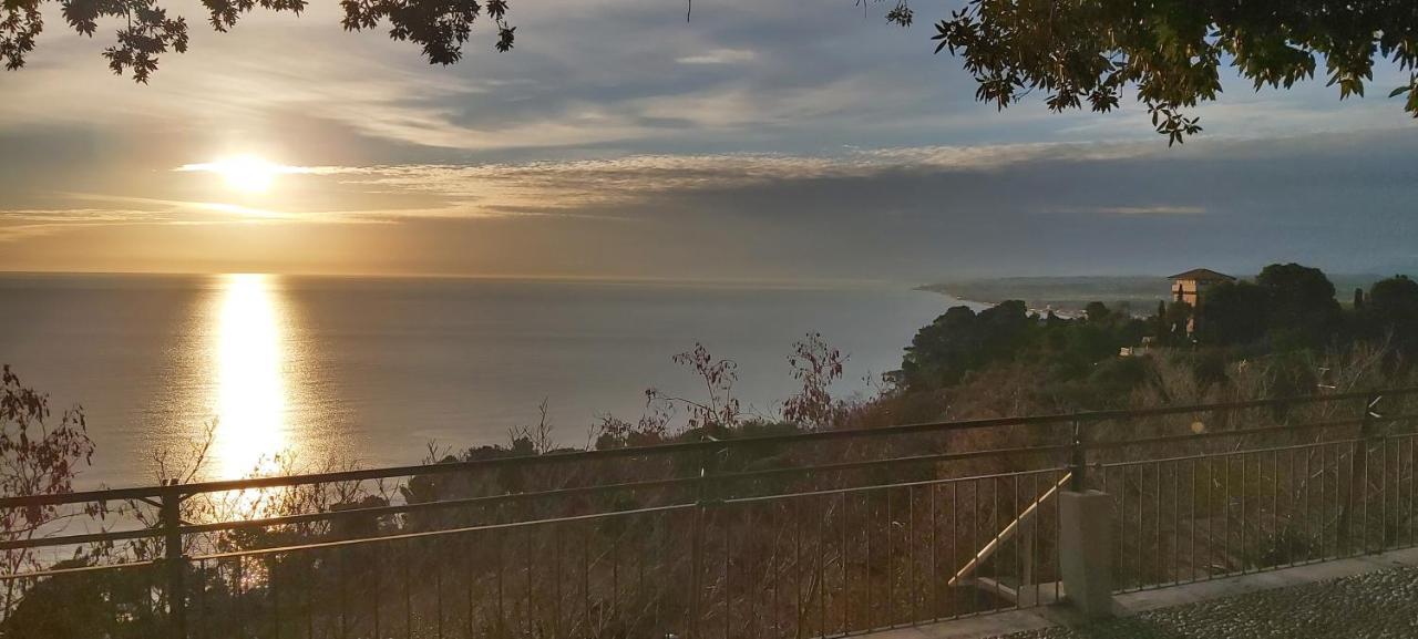 Affittacamere Villa Zelinda Sirolo Exteriör bild